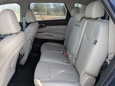 2026 Kia Sorento — photo 14 view