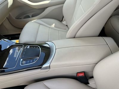 2022 Mercedes-Benz GLC - Photo 21