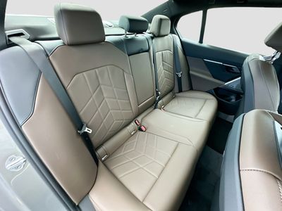 2026 BMW 5 Series - Photo 21