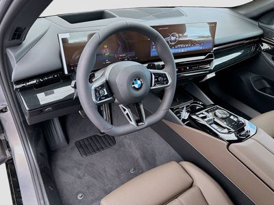 2026 BMW 5 Series - Photo 6