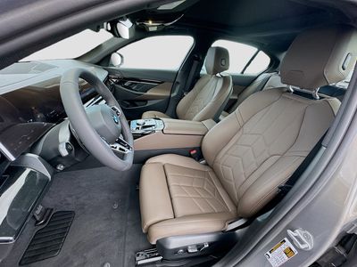 2026 BMW 5 Series - Photo 15