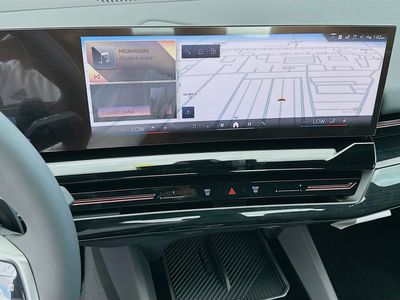 2026 BMW 5 Series - Photo 9