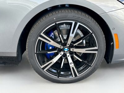 2026 BMW 5 Series - Photo 25