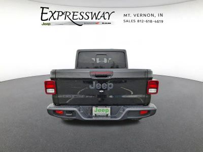 2026 Jeep Gladiator — detail view