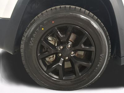 2017 Jeep Cherokee - Photo 11
