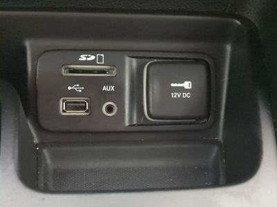 2017 Jeep Cherokee - Photo 27