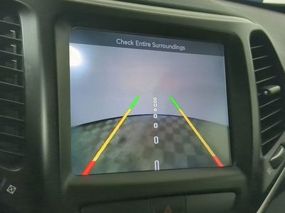 2017 Jeep Cherokee - Photo 25