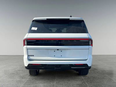 2026 Lincoln Navigator — detail view