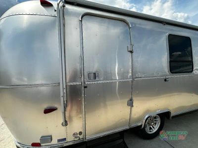 2010 Airstream Sport — photo 7 view
