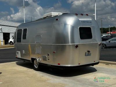 2010 Airstream Sport — interior view