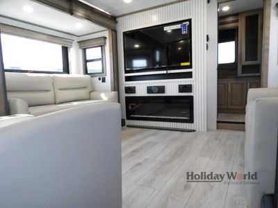 2025 Keystone Montana - Photo 7