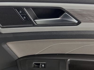 2022 Volkswagen Atlas Cross Sport - Photo 29