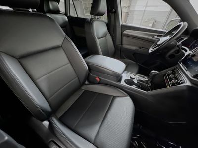 2022 Volkswagen Atlas Cross Sport - Photo 28
