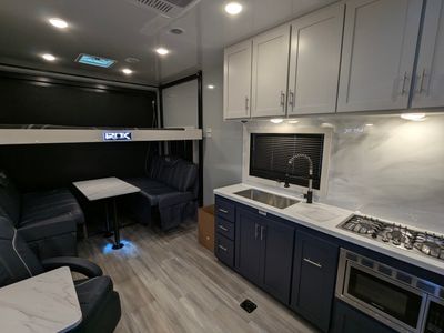 2026 IROK Trailers IROK LUXE — photo 15 view