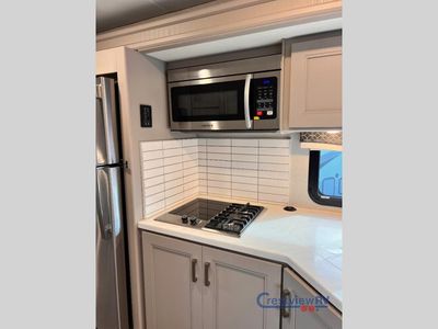 2024 Thor Motor Coach Magnitude - Photo 33