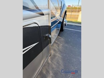 2024 Thor Motor Coach Magnitude - Photo 16