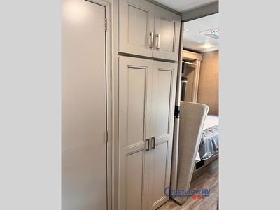 2024 Thor Motor Coach Magnitude - Photo 37