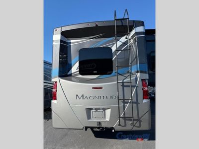 2024 Thor Motor Coach Magnitude - Photo 21