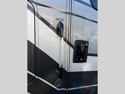 2024 Thor Motor Coach Magnitude - Photo 13
