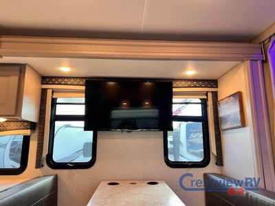 2024 Thor Motor Coach Magnitude - Photo 9