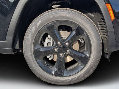 2026 Jeep Grand Cherokee — photo 10 view