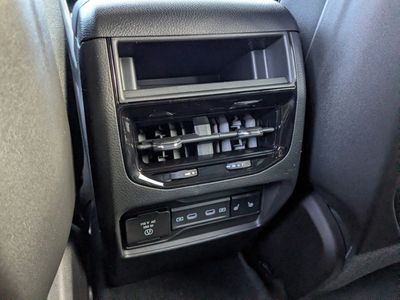 2026 Jeep Grand Cherokee — photo 15 view