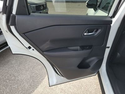 2026 Nissan Rogue — photo 26 view