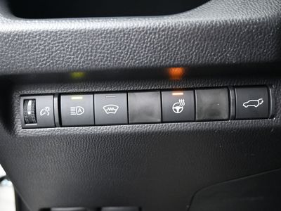 2025 Toyota RAV4 XLE SUV - Photo 12