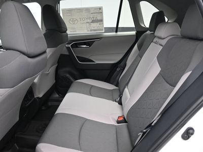2025 Toyota RAV4 XLE SUV - Photo 15
