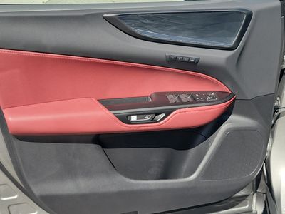 2024 Lexus NX - Photo 16