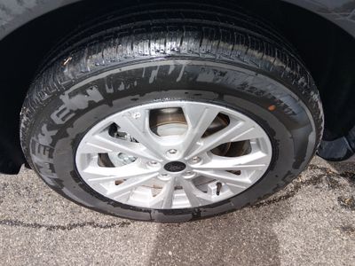 2024 Ford Escape — photo 10 view