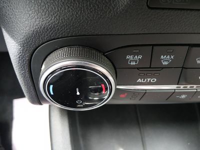 2024 Ford Escape — photo 18 view