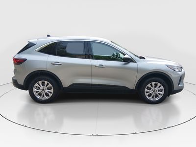 2024 Ford Escape — photo 8 view