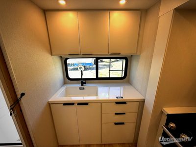 2026 Winnebago Thrive — photo 14 view