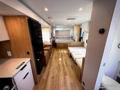2026 Winnebago Thrive — photo 17 view