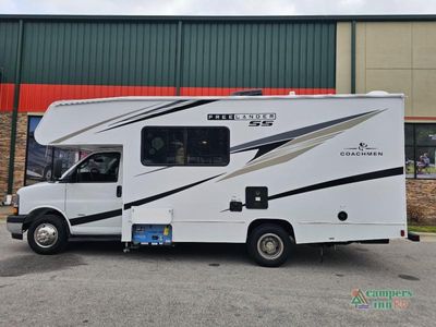 2026 Coachmen RV Freelander - Photo 5