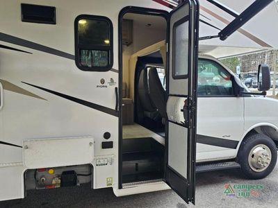 2026 Coachmen RV Freelander - Photo 9