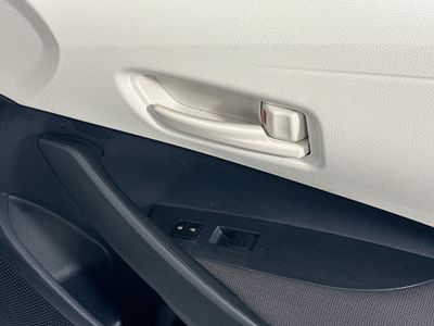 2025 Toyota Corolla — photo 28 view