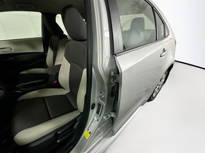 2025 Toyota Corolla — photo 12 view