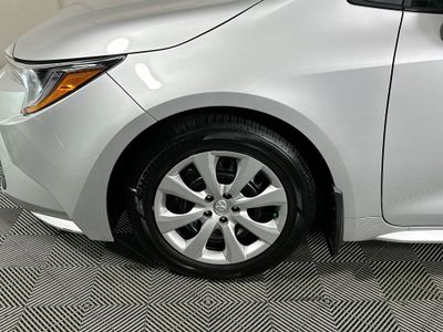 2025 Toyota Corolla — photo 11 view