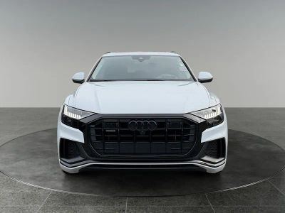 2021 Audi Q8 — side profile view
