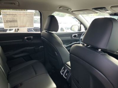 2026 Kia Sorento - Photo 28