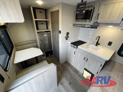 2026 Coachmen RV Catalina Summit Series 7 — photo 15 view