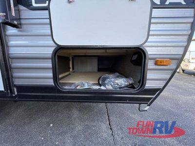 2026 Coachmen RV Catalina Summit Series 7 — photo 11 view