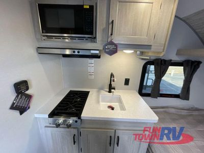 2026 Coachmen RV Catalina Summit Series 7 — photo 16 view