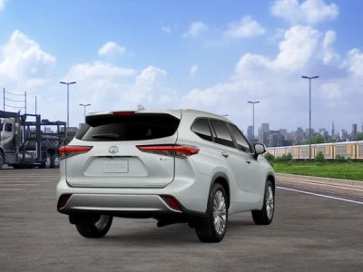 2026 Toyota Highlander Hybrid - Photo 11