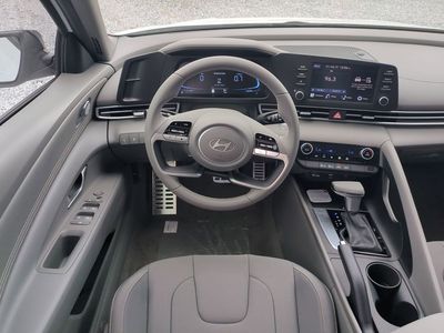 2026 Hyundai ELANTRA — photo 17 view