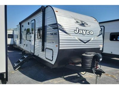 2025 Jayco Jay Flight SLX — front three-quarter view