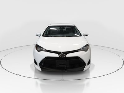 2017 Toyota Corolla - Photo 2