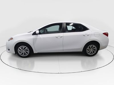 2017 Toyota Corolla - Photo 4